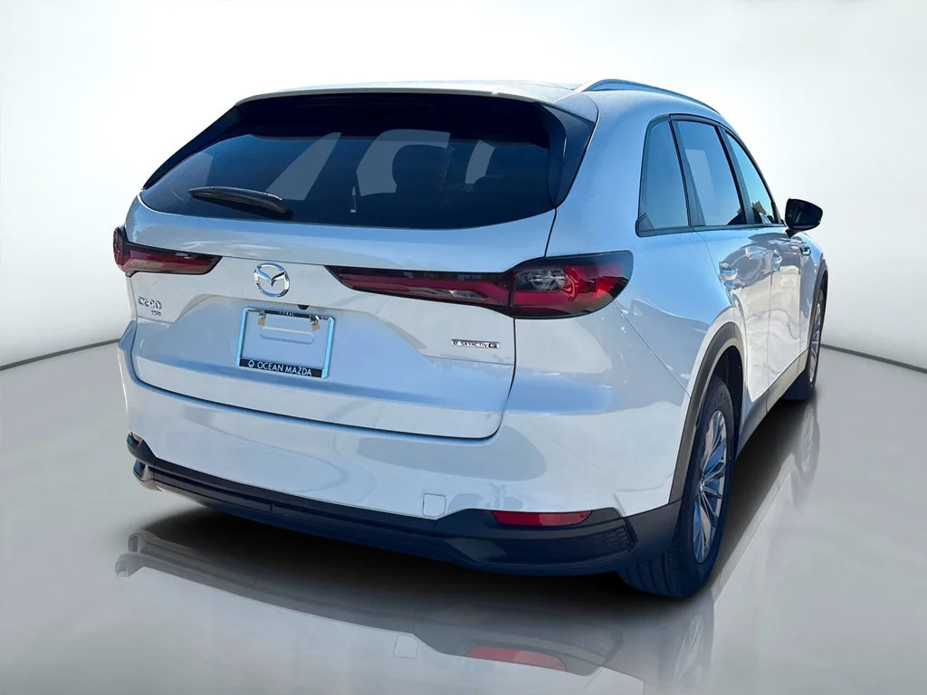 New 2026 White Mazda 3.3 Turbo Select image 4