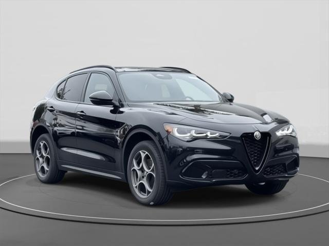 2025 Alfa Romeo Stelvio Base