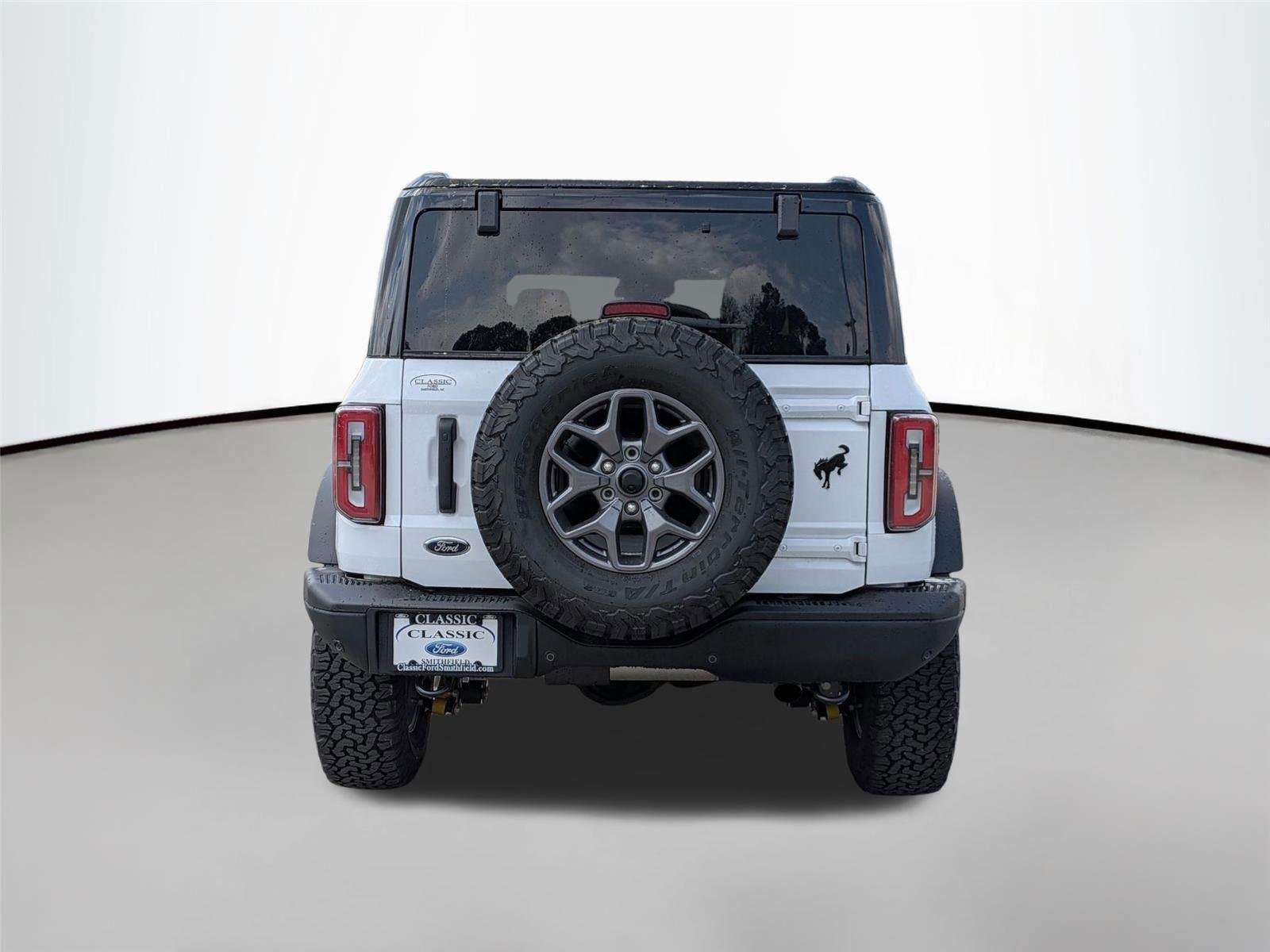 New 2025 Oxford White Ford Badlands® image 4