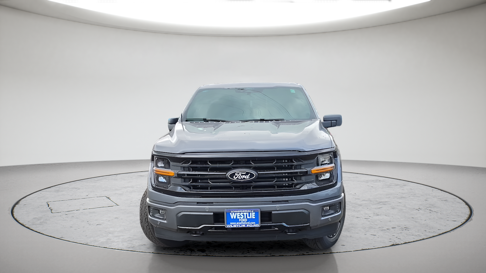 New 2026 Carbonized Gray Metallic Ford XLT image 2