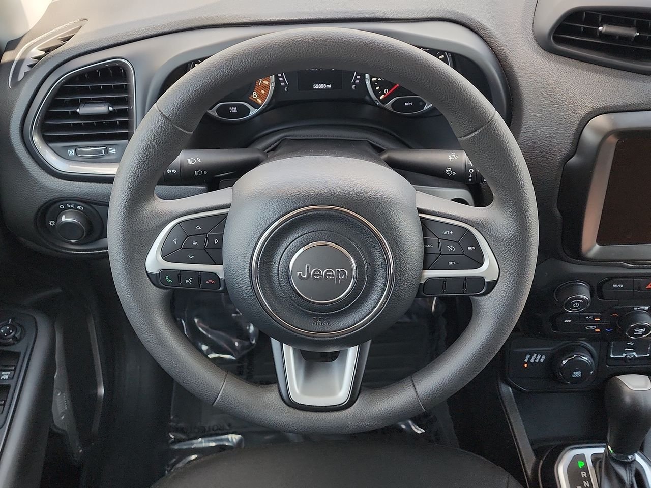 Used 2023 Black Clearcoat Jeep Latitude image 20