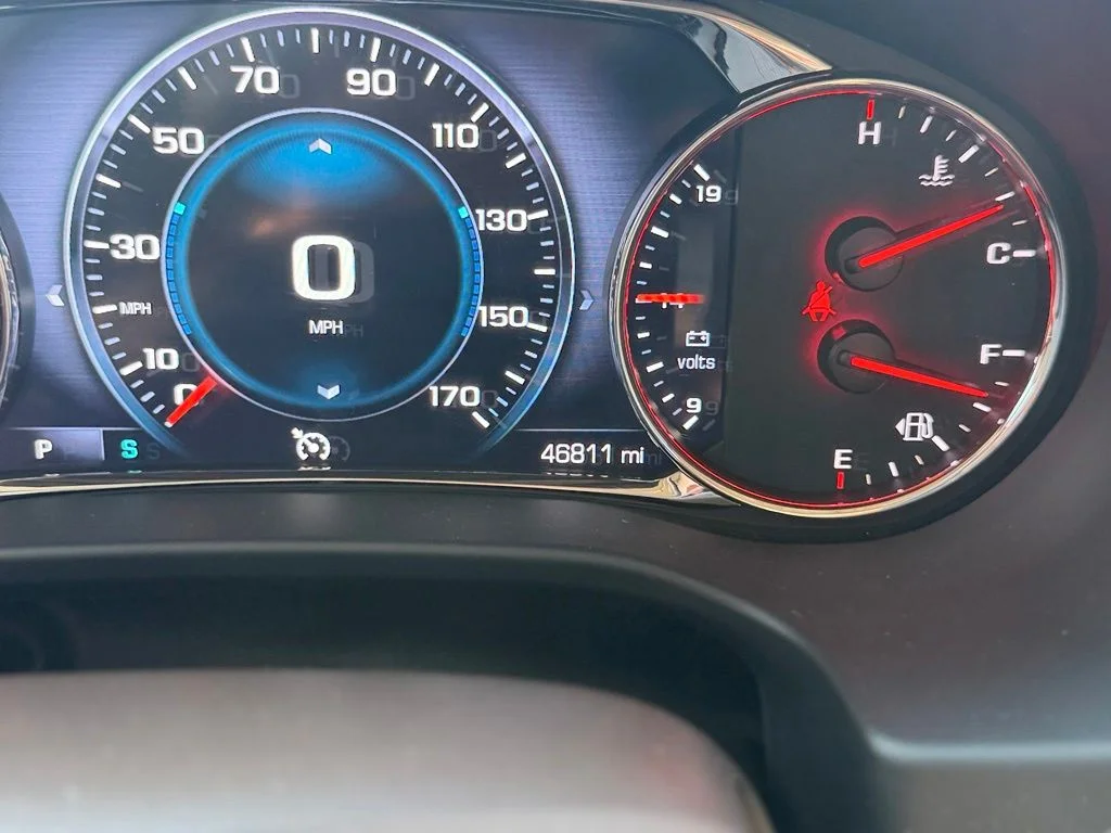 Used 2019 White GMC Denali image 39