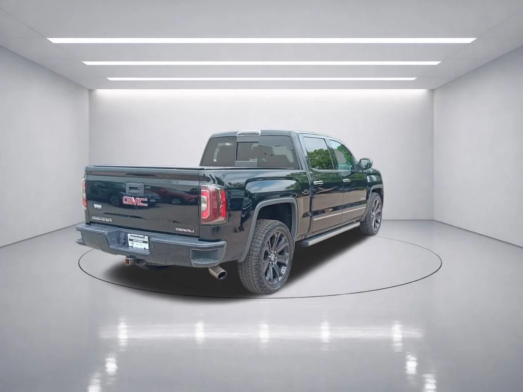 Used 2016 Onyx Black GMC Denali image 16