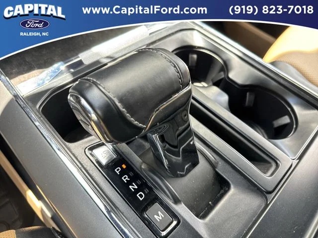 Used 2023 White Ford Lariat image 31