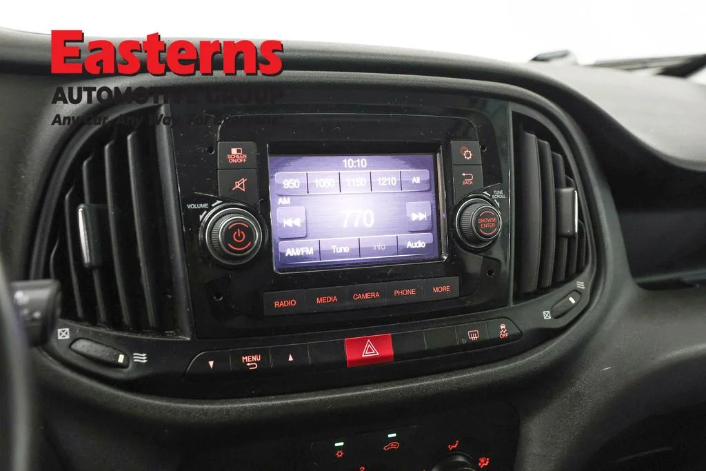 Used 2021 White Ram Tradesman SLT image 18