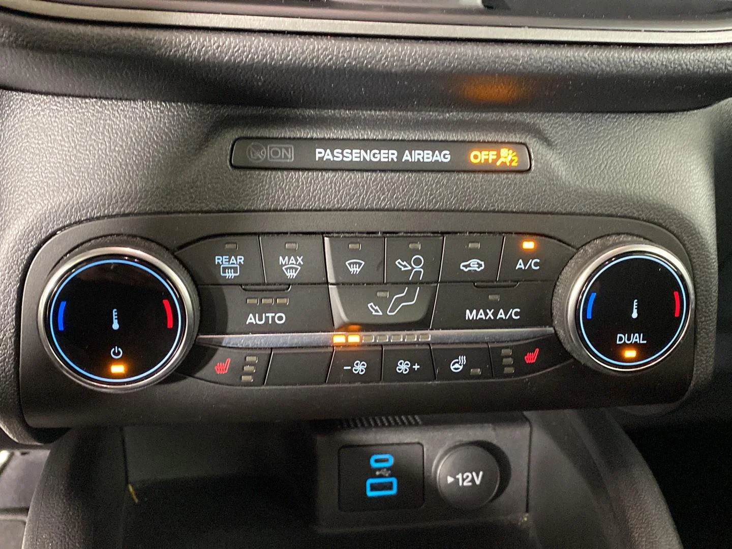Used 2023 Cinnabar Red Ford Active image 5