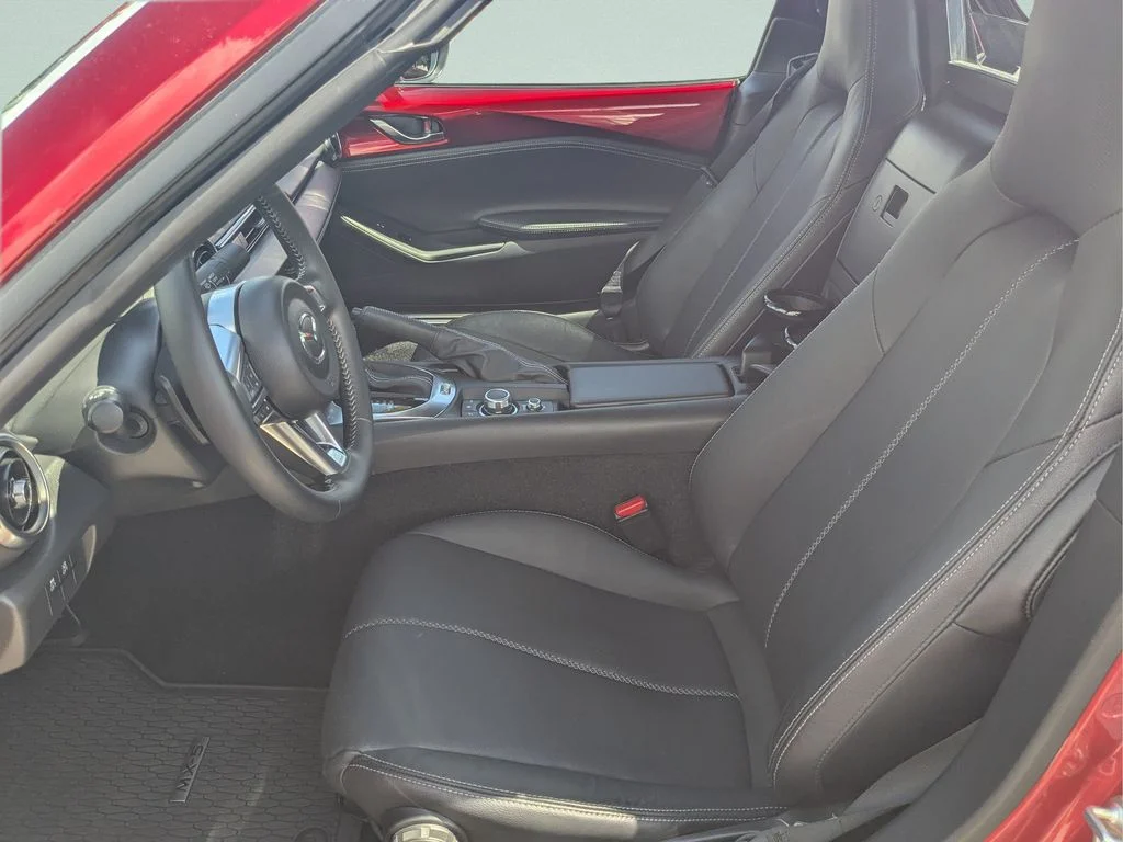 Used 2023 Red Mazda Grand Touring image 10
