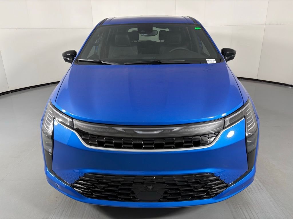New 2027 Hydro Blue Pearl-Coat Exterior Paint Chrysler Select image 3