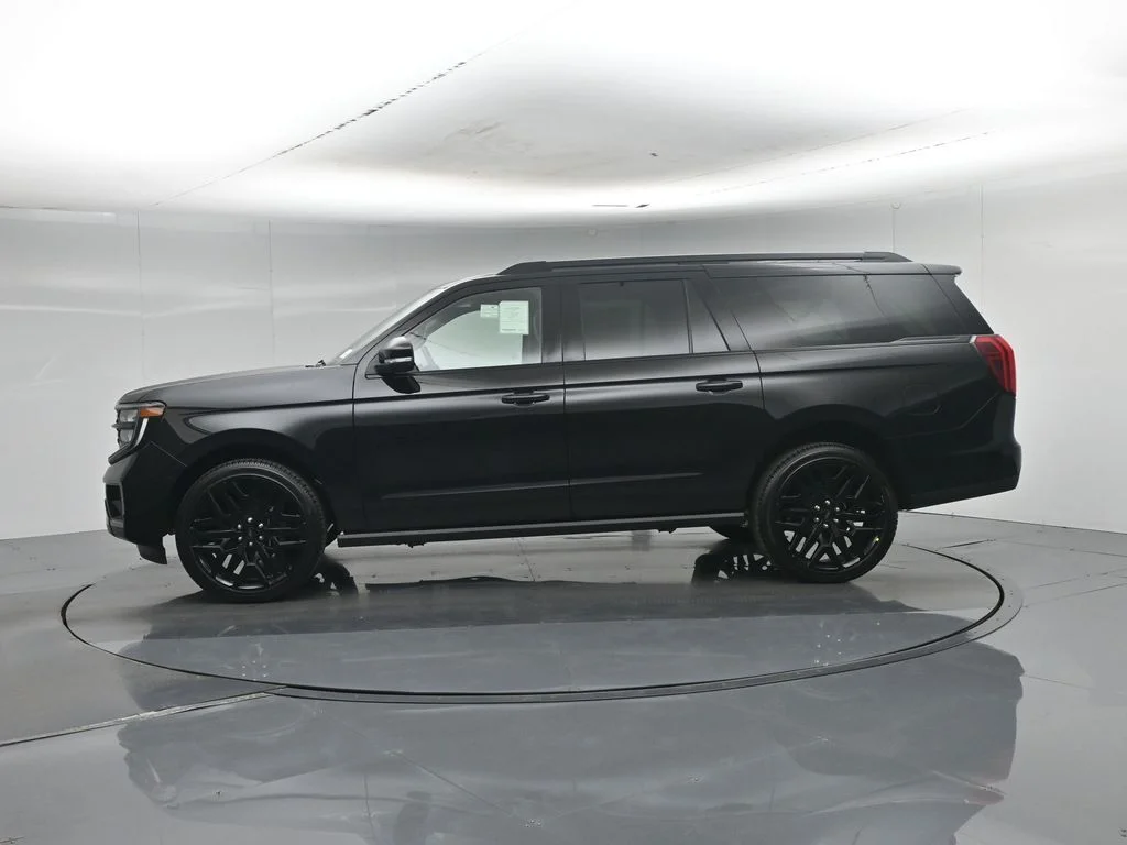 New 2027 Agate Black Metallic Ford Platinum image 32