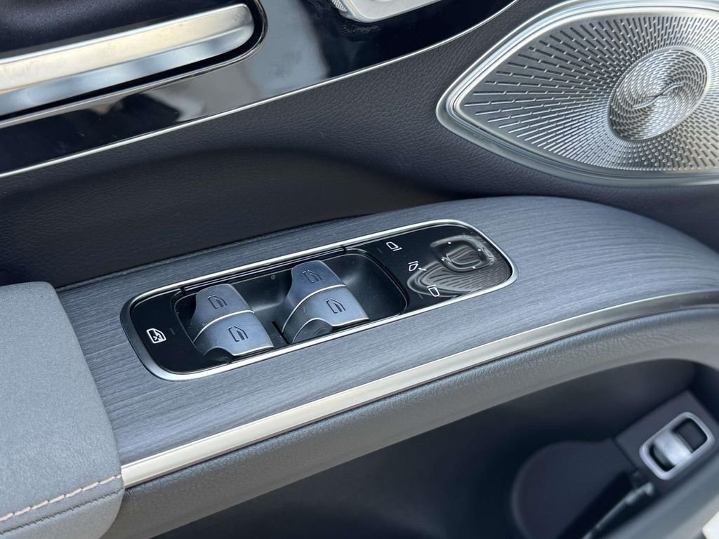 New 2026 Polar White Mercedes-Benz 400 image 18