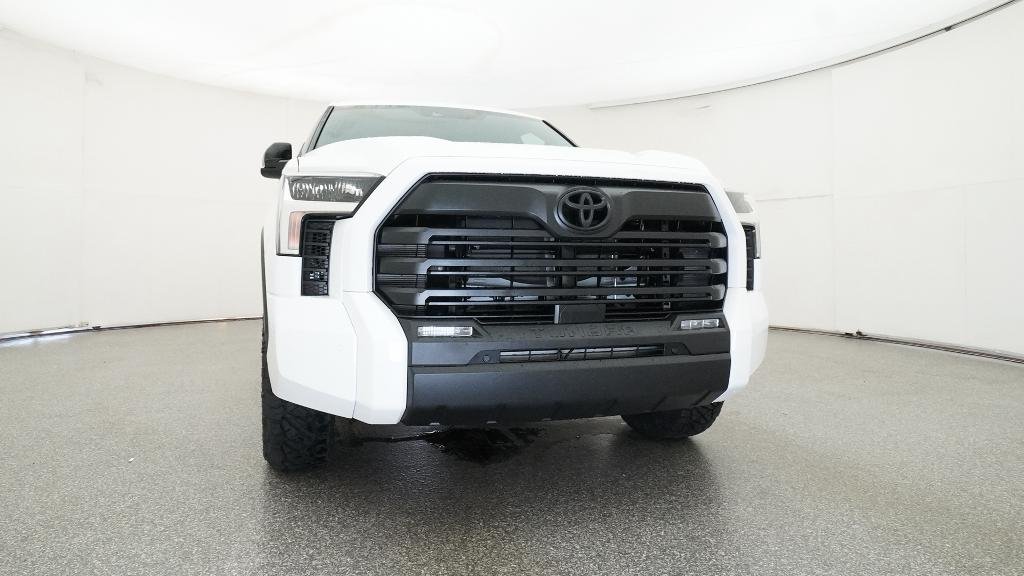 New 2026 Ice Cap Toyota SR5 image 7