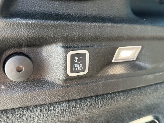 Used 2025  Jeep Summit image 42