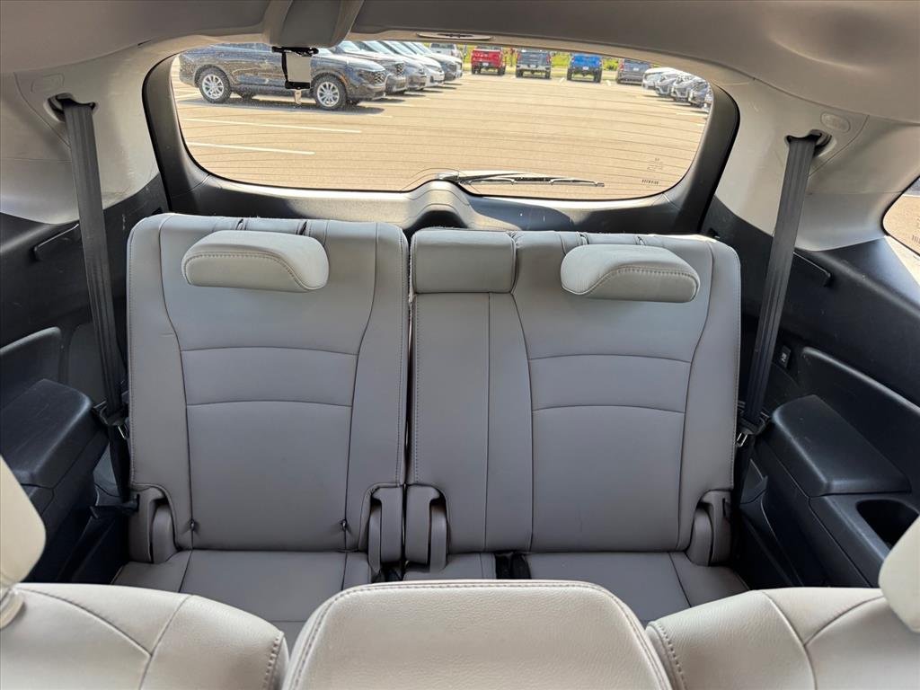 Used 2019 Obsidian Blue Pearl Honda EX-L image 19