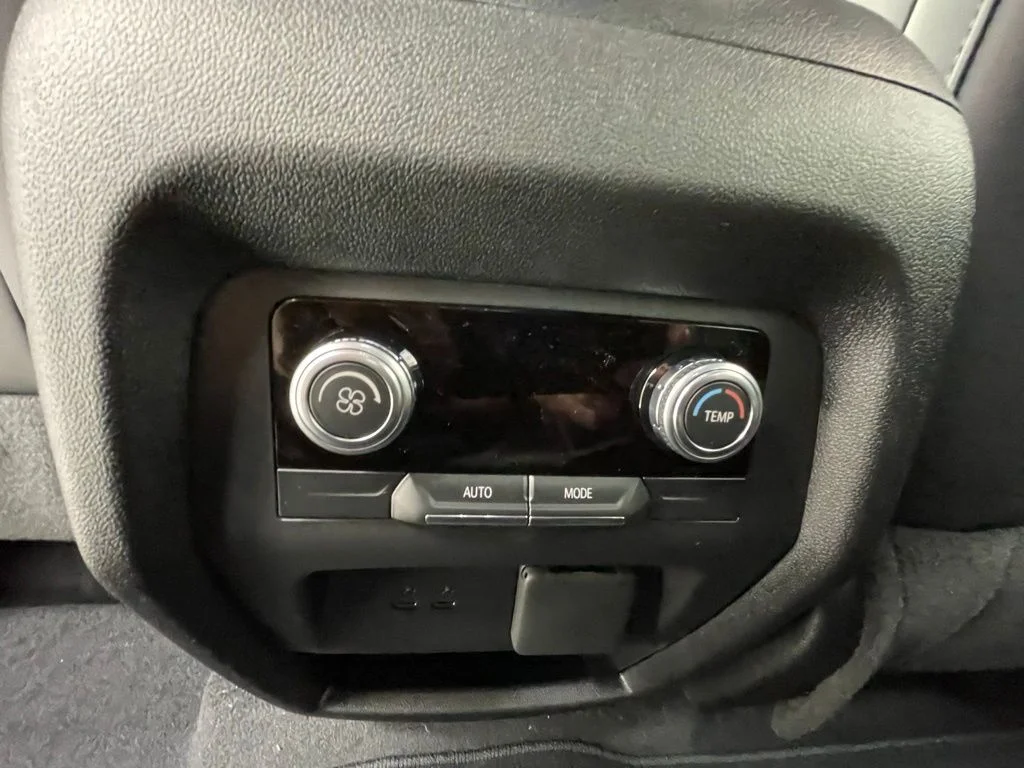 2026 GMC Acadia Elevation - Photo 12