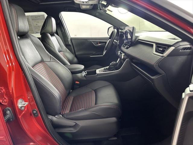 Certified Used 2025 SUPERSONIC RED/BLACK Toyota  image 29