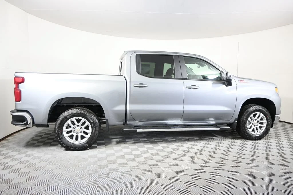 2026 Chevrolet Silverado 1500 LT - Photo 8