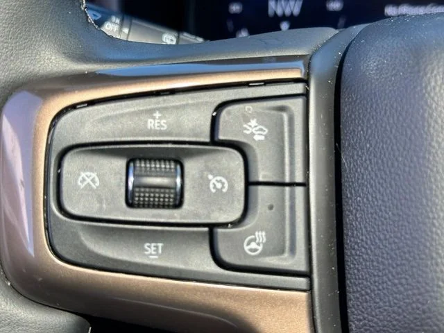 Used 2024 Iridescent Pearl Tricoat Chevrolet High Country image 49