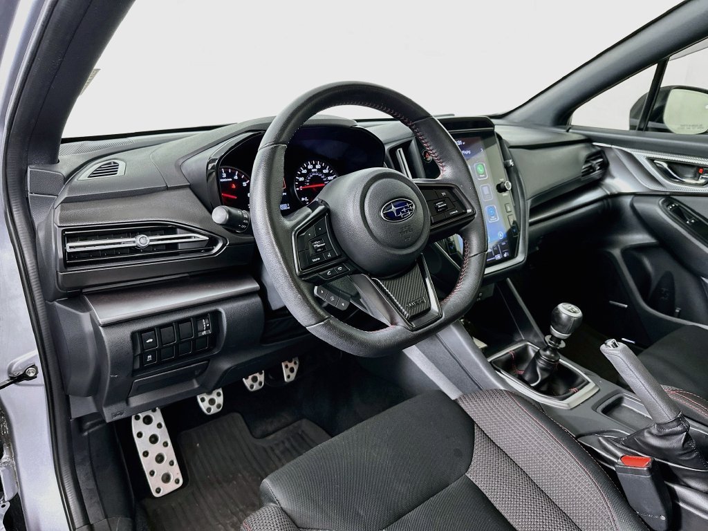 Used 2022 Ice Silver Metallic Subaru Premium image 9