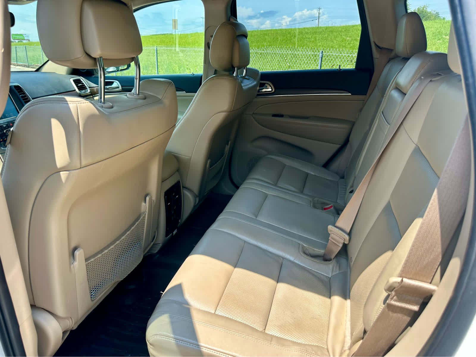 Used 2017 Bright White Clearcoat Jeep Limited image 12