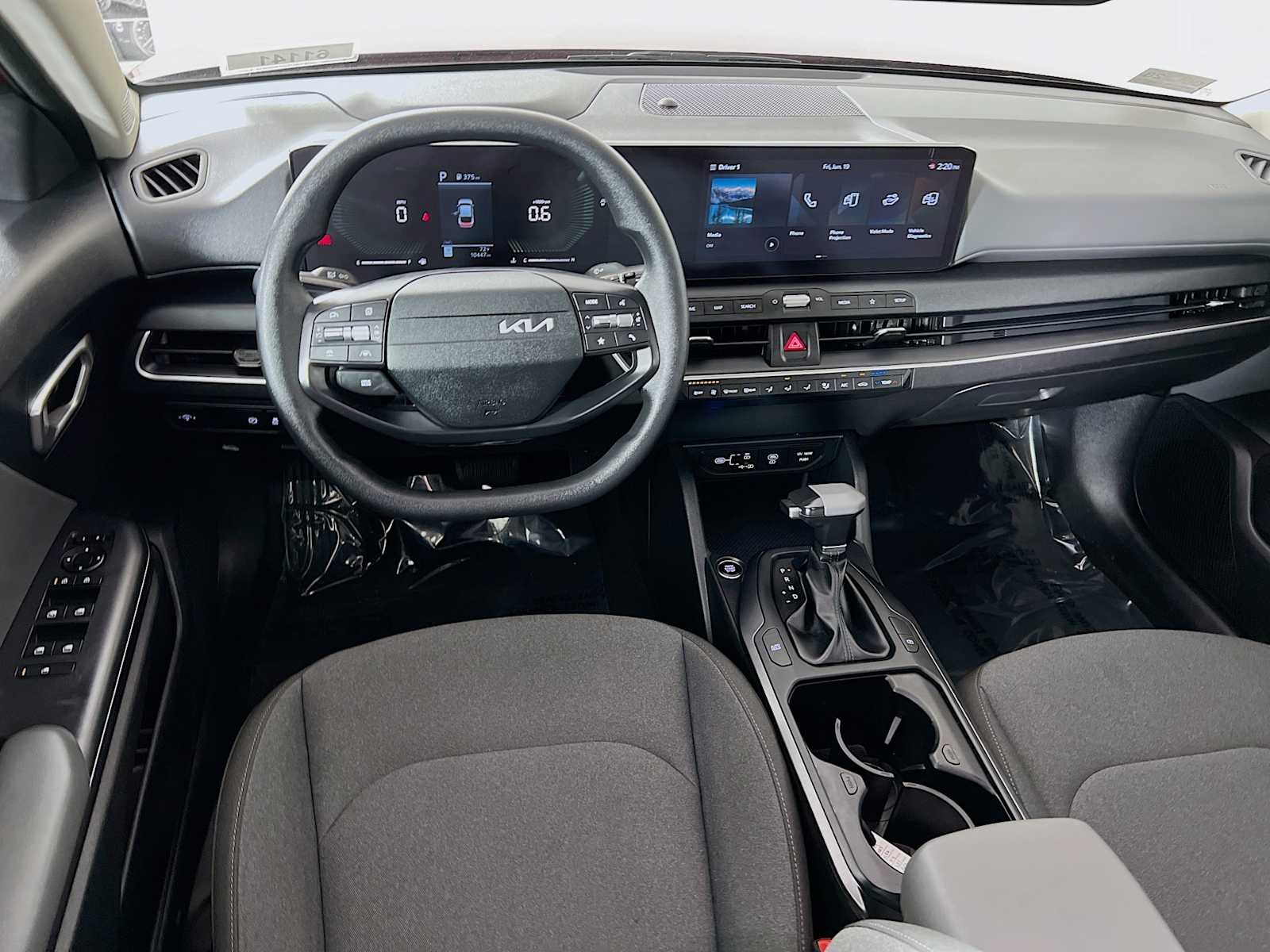 Used 2025 Currant Red Kia LXS image 22