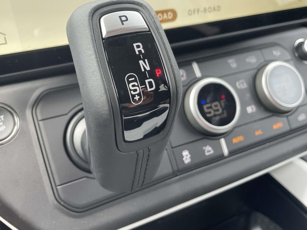 New 2026 Woolstone Green Land Rover S image 30
