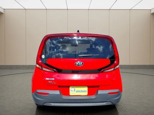 Used 2021 Red Kia LX image 7