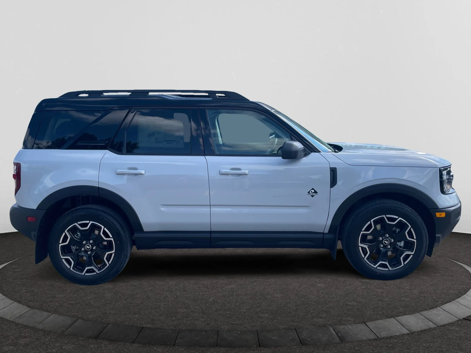 New 2026 Space White Metallic Ford Outer Banks image 6