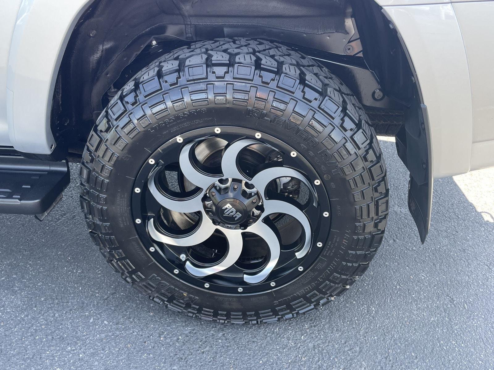 2022 Toyota 4Runner SR5 Premium - Photo 14