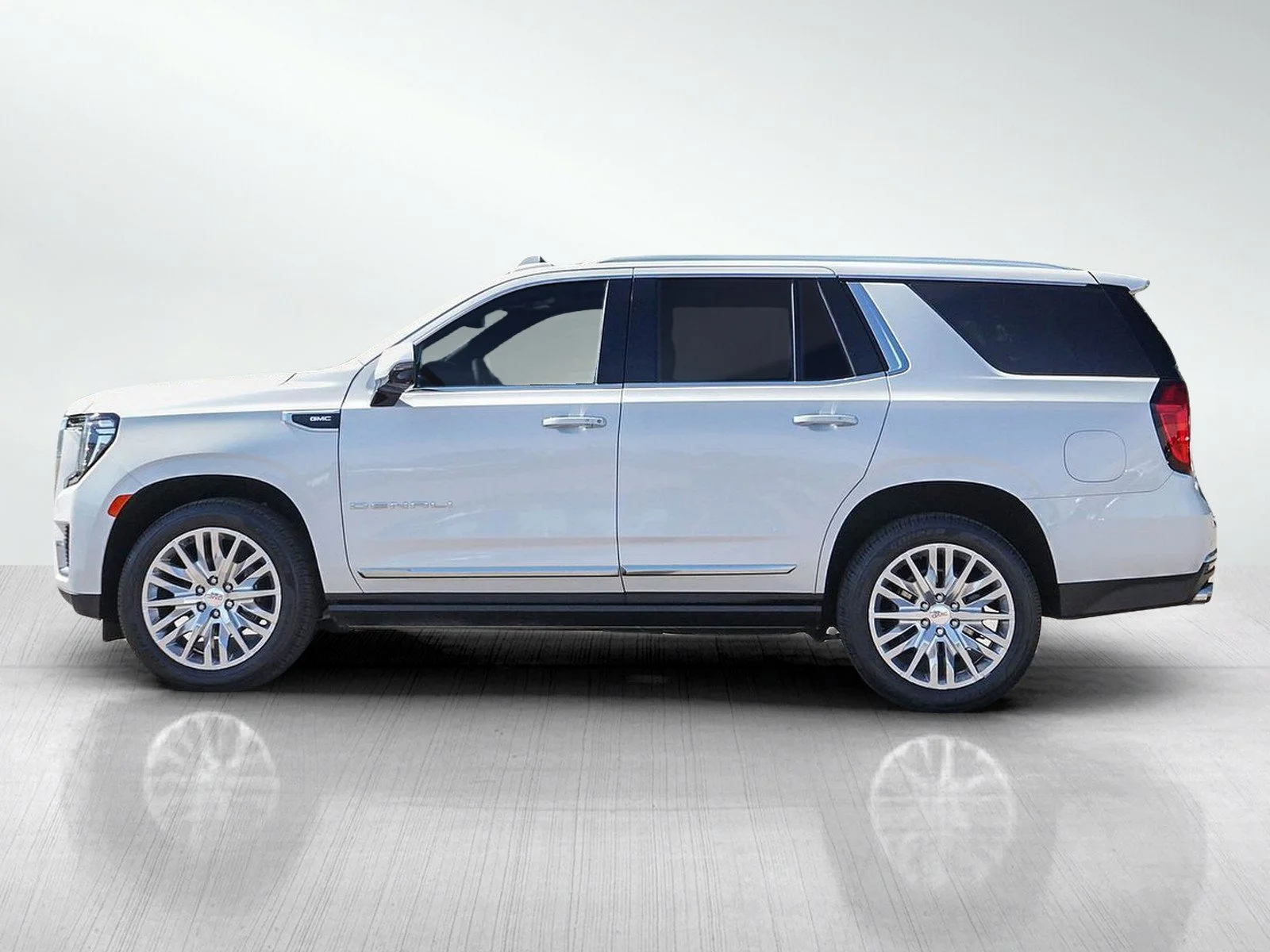 Used 2023 GMC Yukon Denali with VIN 1GKS2DKL2PR360060 for sale in Bloomington, Minnesota