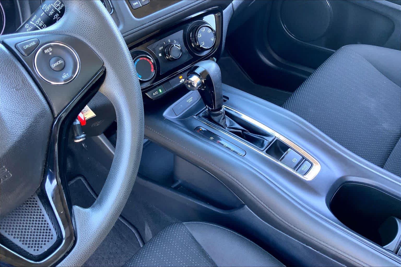 Used 2018 Aegean Blue Metallic Honda LX image 16