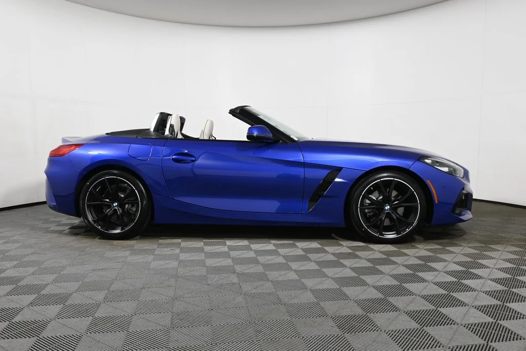 New 2026 Blue BMW sDrive30i image 16