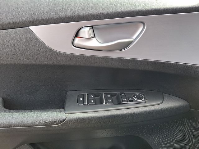 Used 2022 Gravity Gray Kia LXS image 12