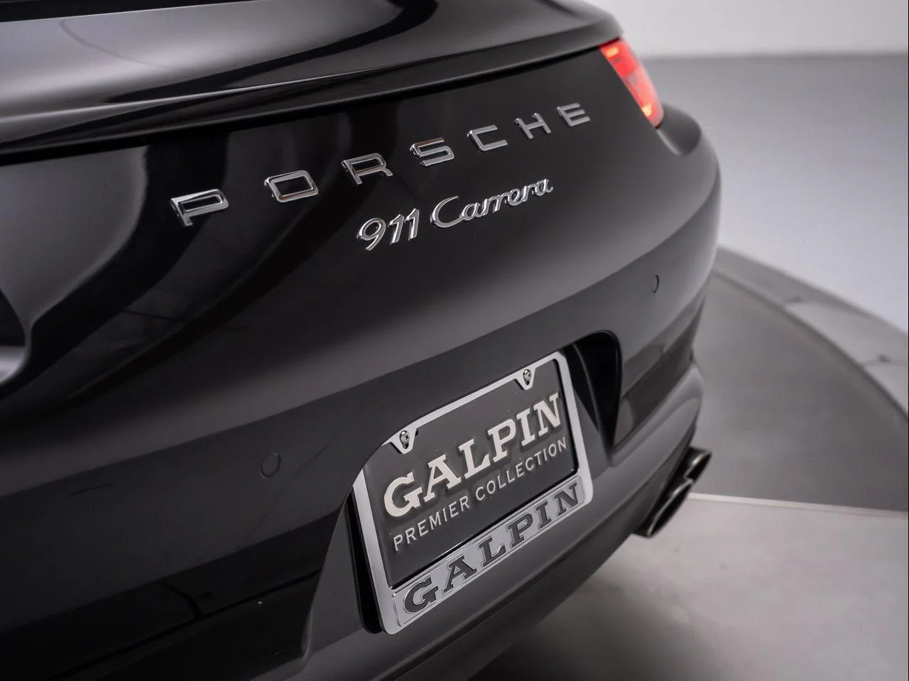 Used 2016 Black Porsche Carrera image 38