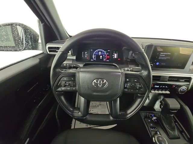 Used 2025  Toyota SR5 image 12