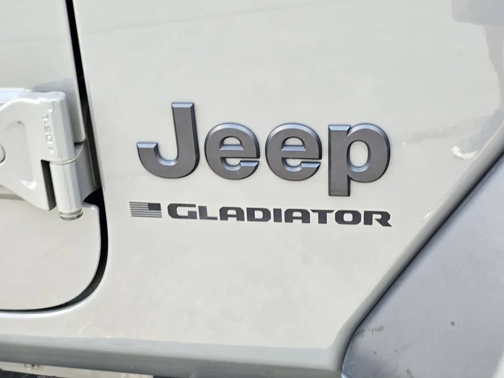 Used 2023 Sting-gray Clearc Jeep Sport image 7