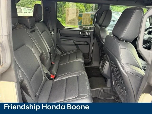 Used 2025 Beige Ford Badlands image 42