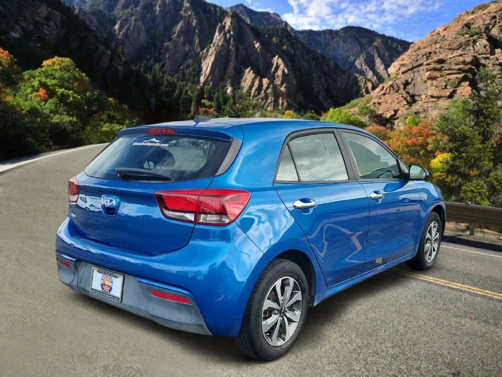 Used 2022 Blue Kia S image 3