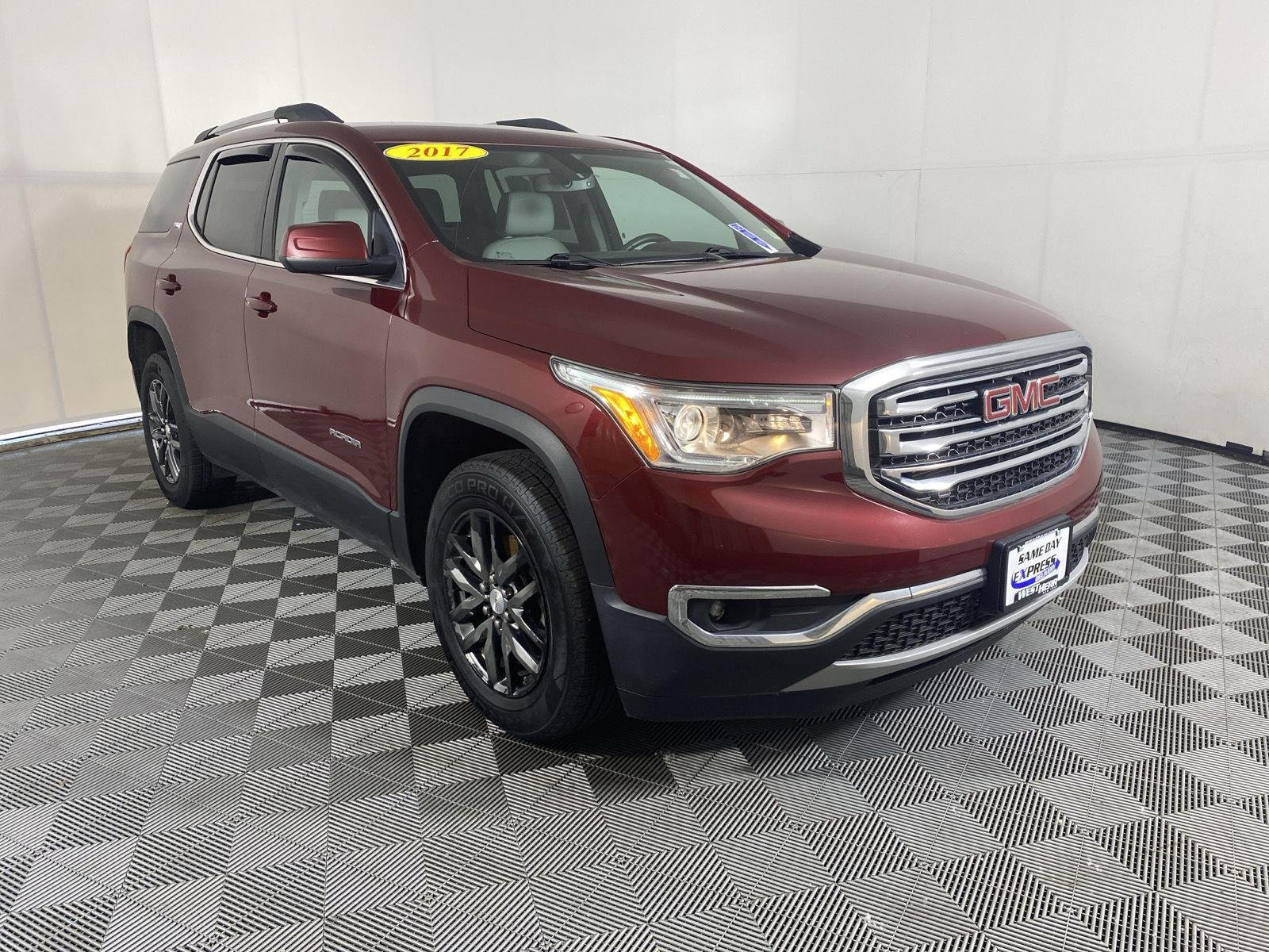 Used 2017 Crimson Red Tintcoat GMC SLT image 11