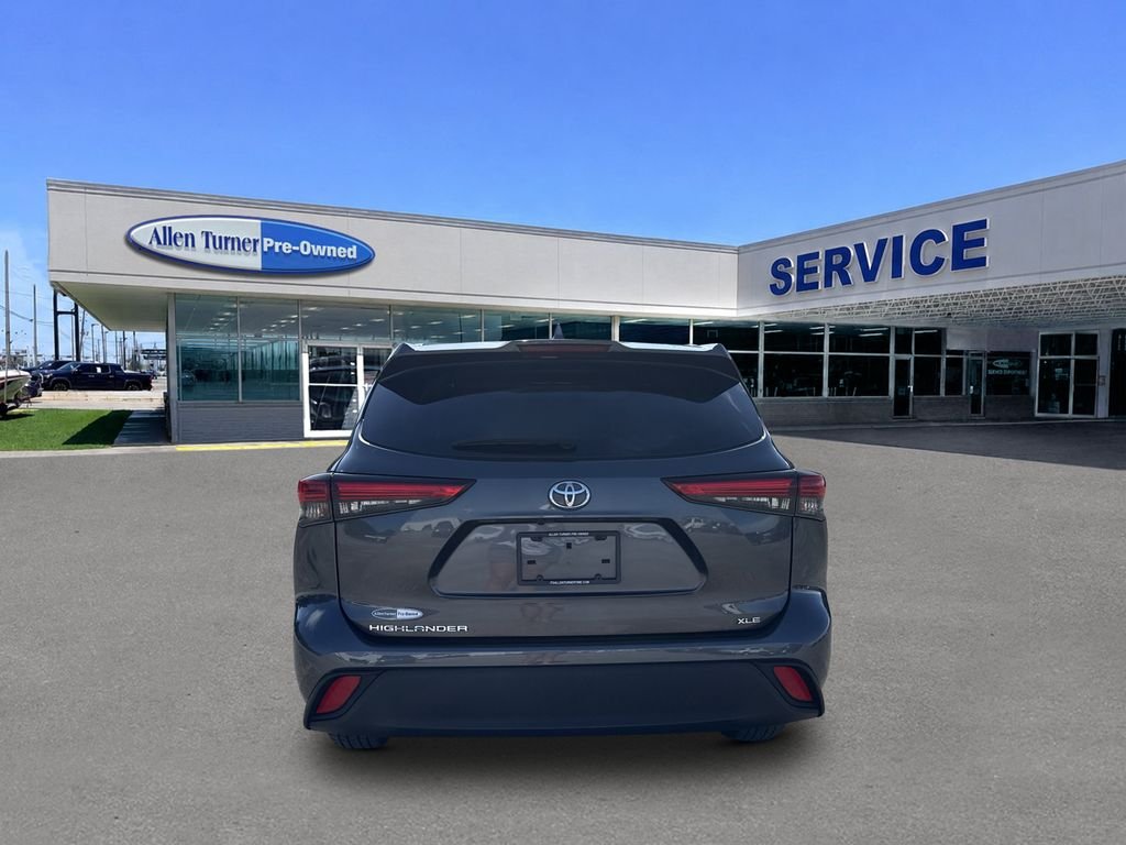 2021 Toyota Highlander XLE - Photo 7