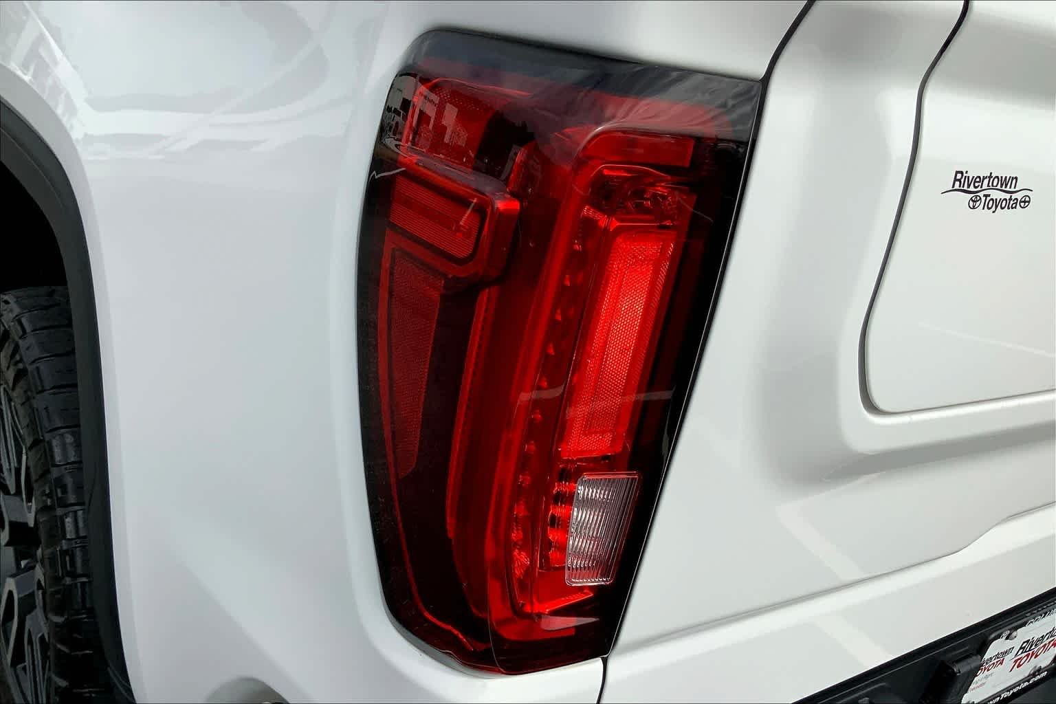 Used 2020 Summit White GMC AT4 image 27