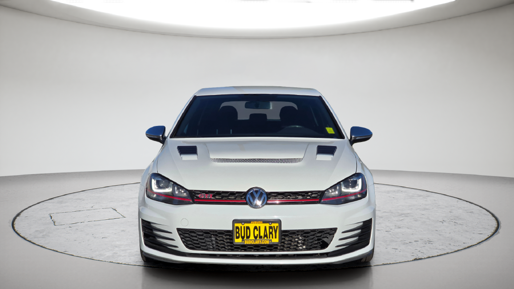 Used 2017  Volkswagen Sport image 12