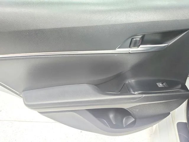 Used 2020 White Toyota SE Nightshade image 35