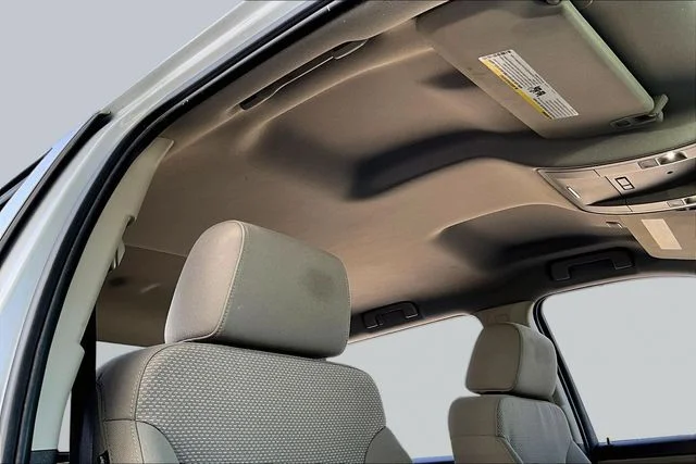 Used 2018 Beige Chevrolet LT image 27