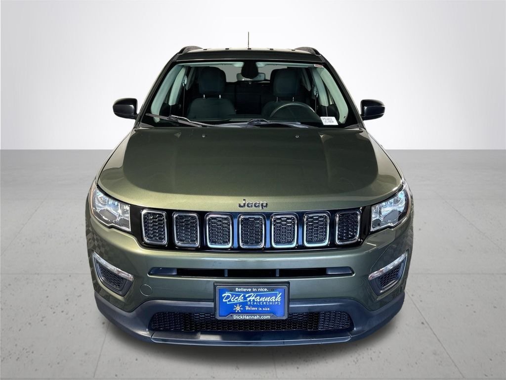 Used 2019 Olive Green Jeep Sport image 3
