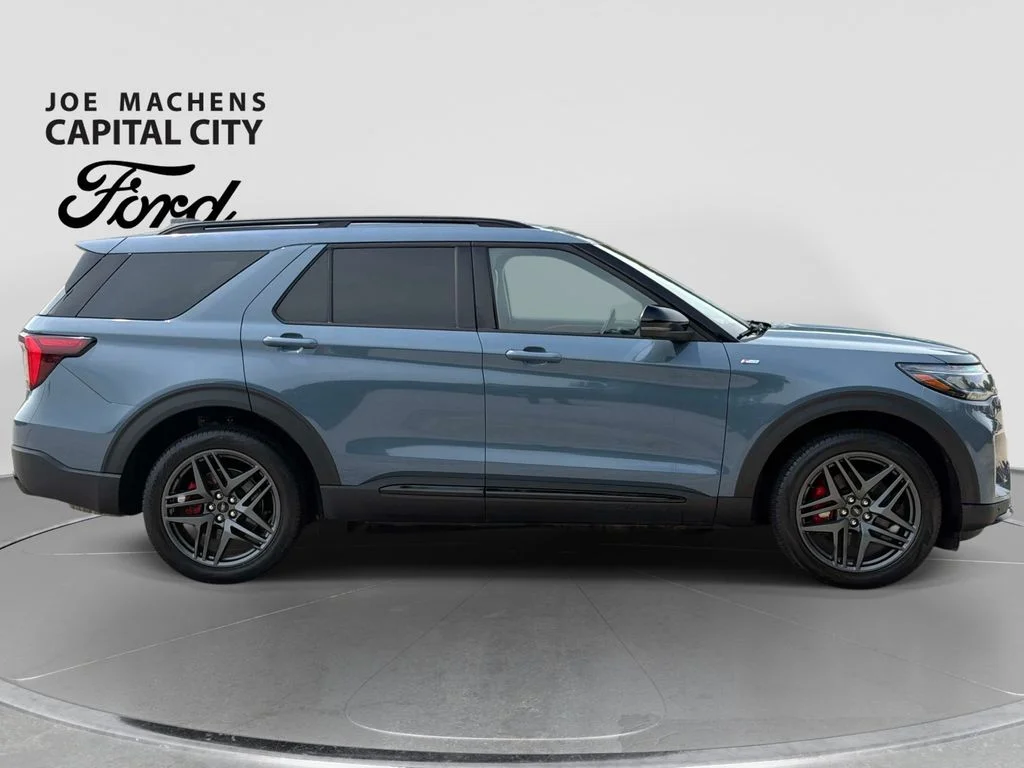 Used 2025 Blue Ford ST-Line image 3