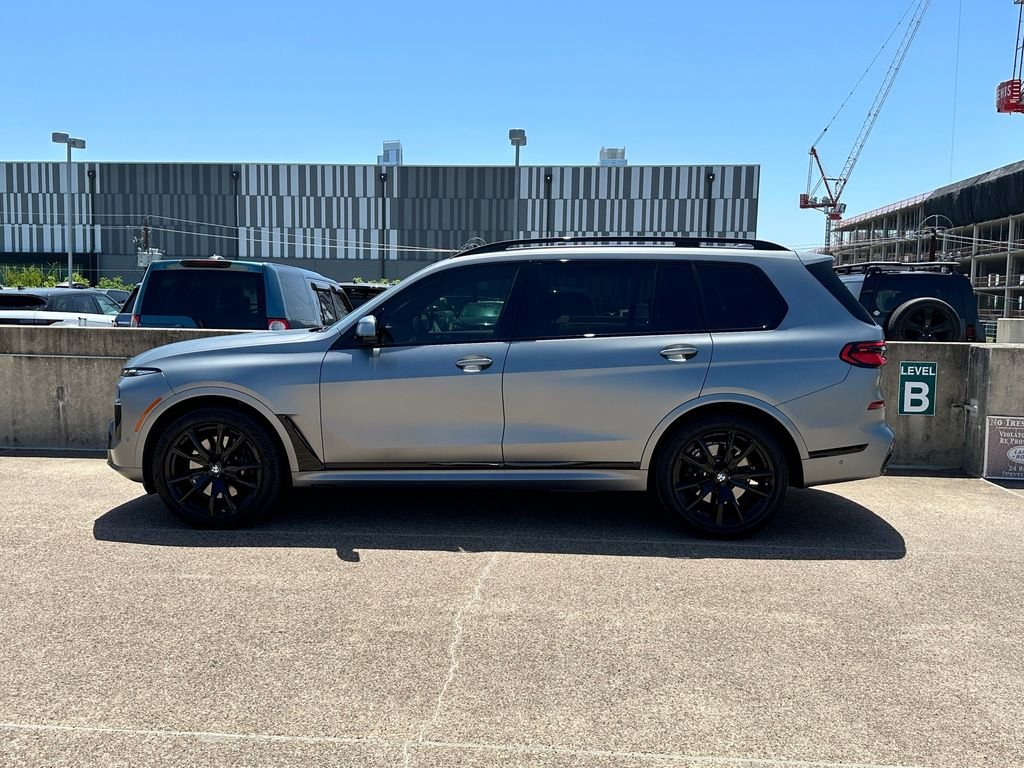 Used 2024 Gray Metallic BMW xDrive40i image 6