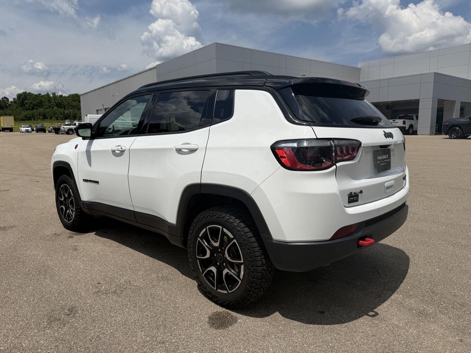 Used 2025 Bright White Clearcoat Jeep Trailhawk image 4