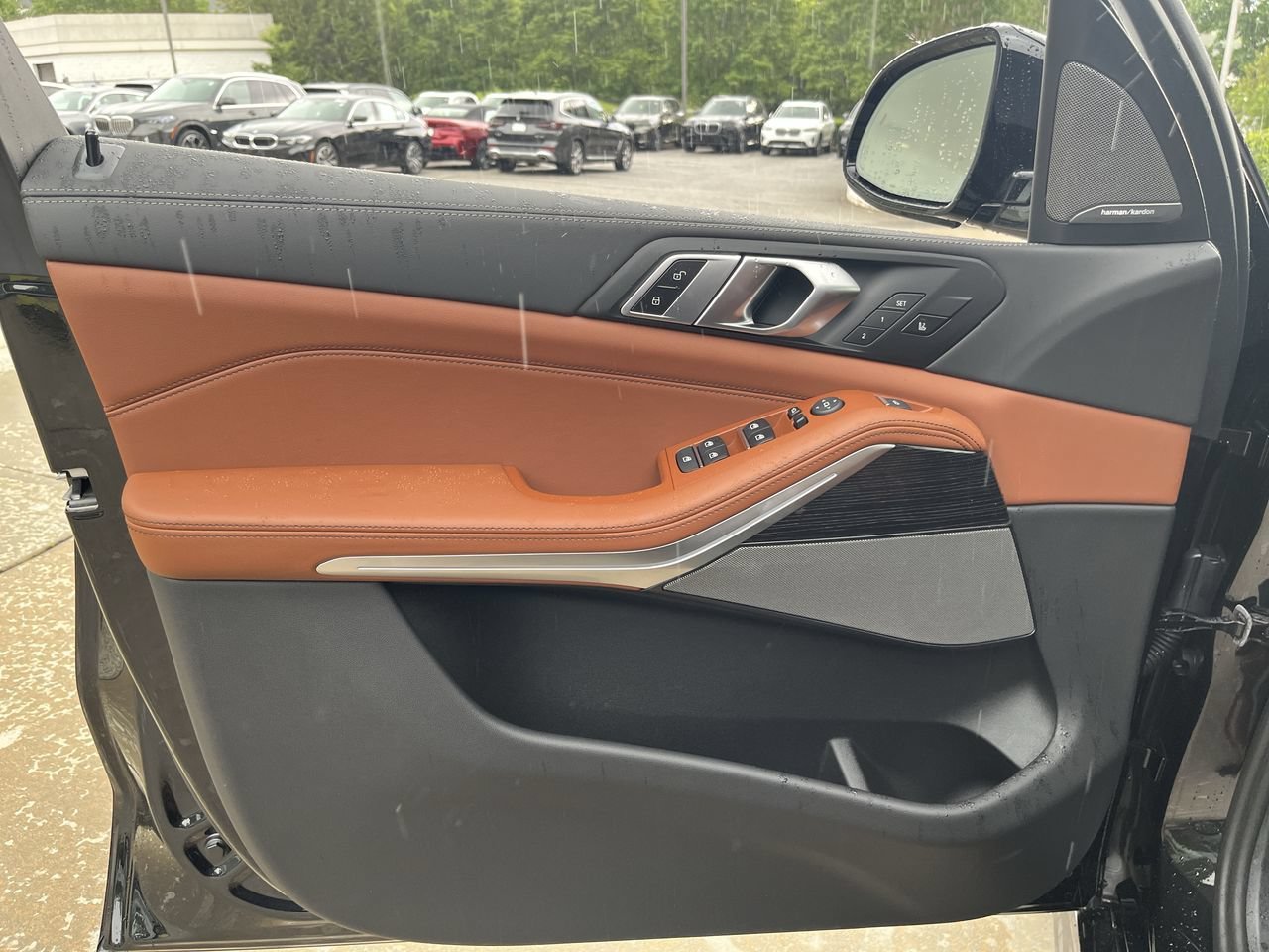 New 2026 Black Sapphire Metallic BMW xDrive40i image 19