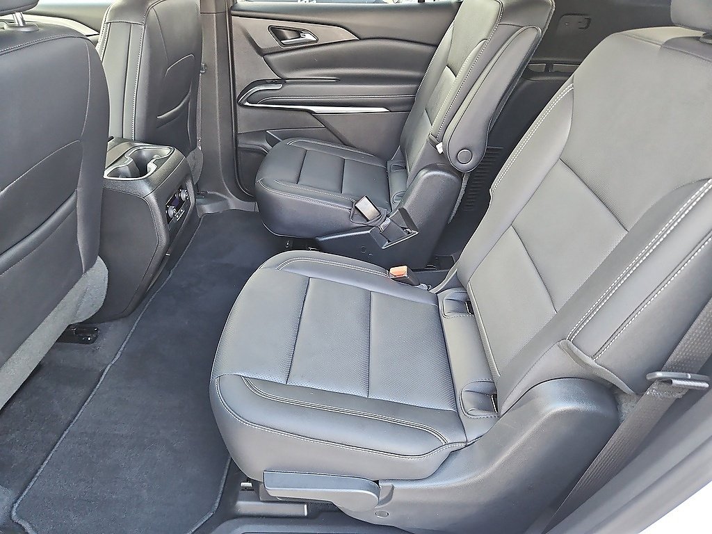 Used 2026 Summit White Chevrolet LT image 16