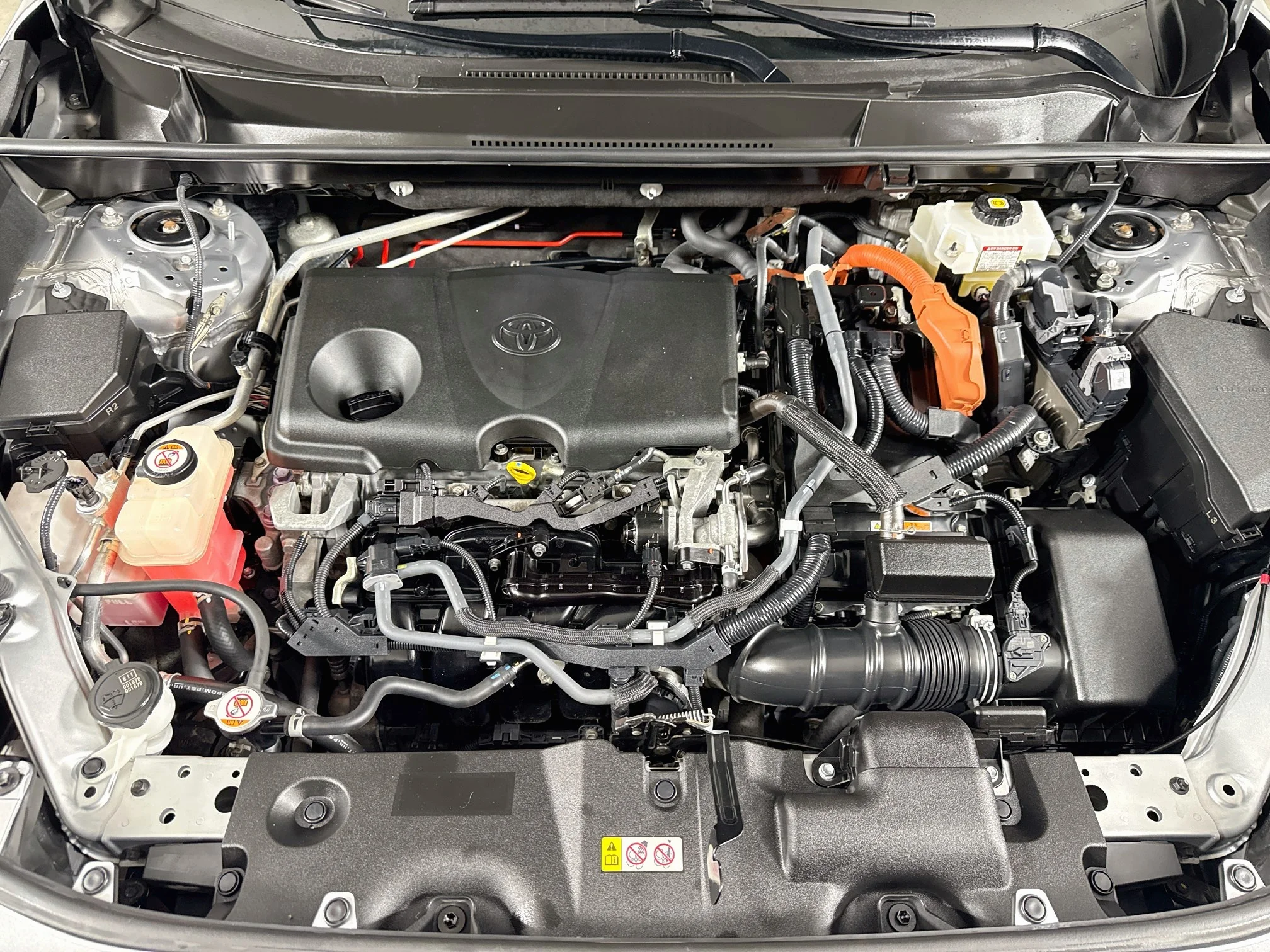 Used 2019 Silver Sky Metallic Toyota Hybrid XSE image 31